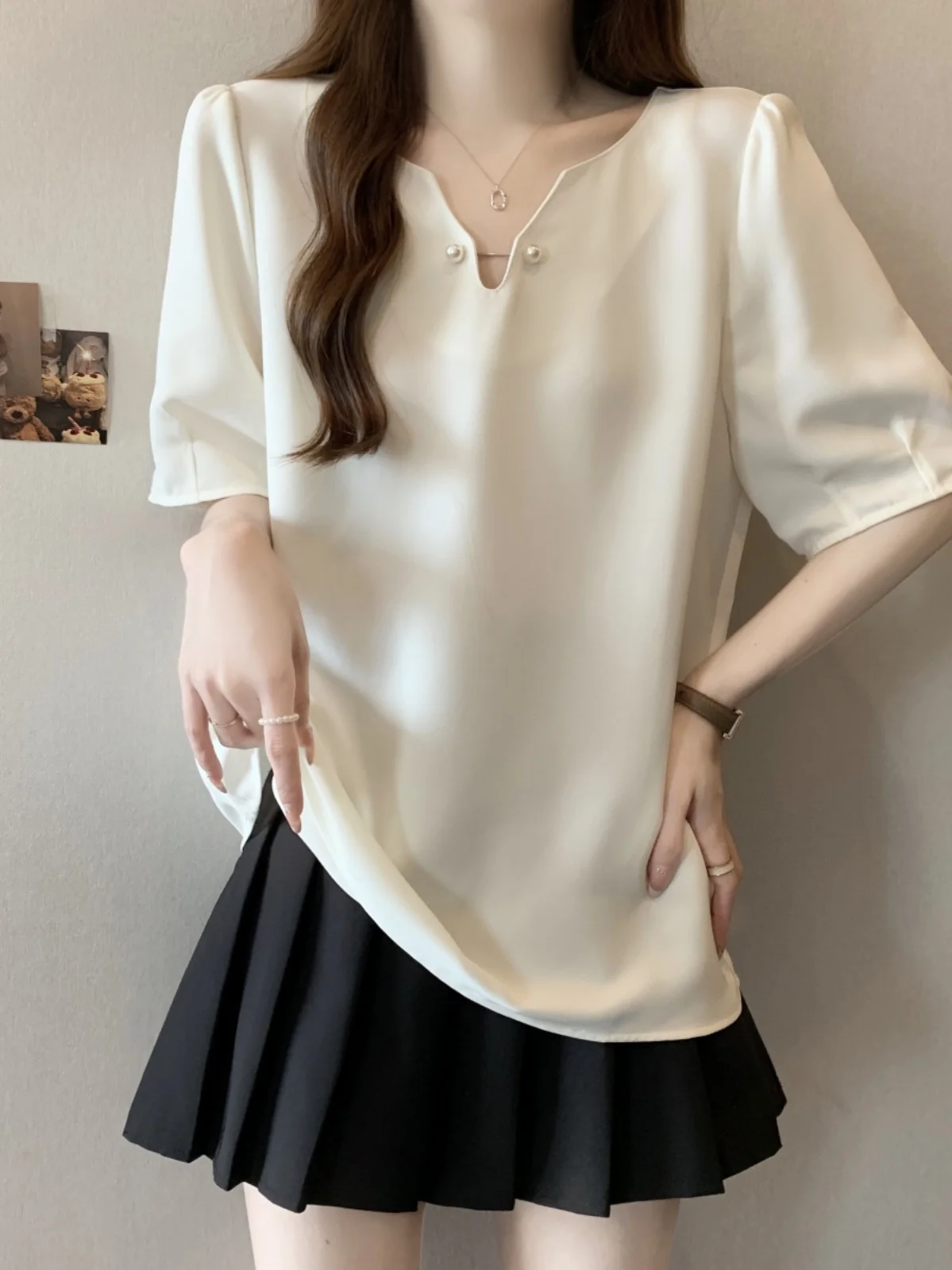 

Elegant Acetate Satin Chiffon V-neck Short Sleeve Shirt Women Summer plus Size Shoulder Appropriate Korean Style Loose Fit