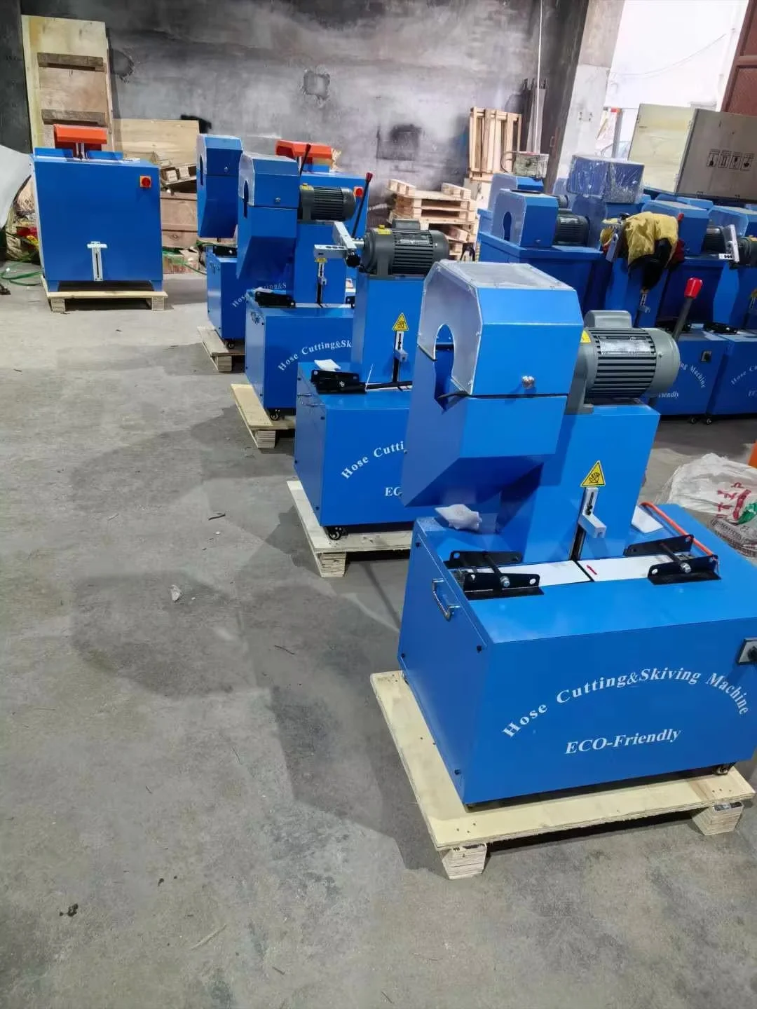 

Машина для зачистки и резки шлангов 2 дюйма