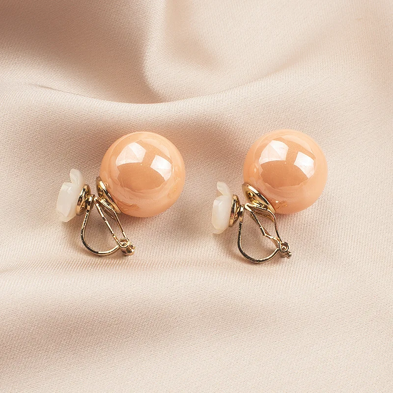 WENHQ Korean Style Sweet  Clip on Earrings Women\'s Fashion Pearl Shell Camellia Flower Cuff Earrings Hypoallergenic Ear Clip New