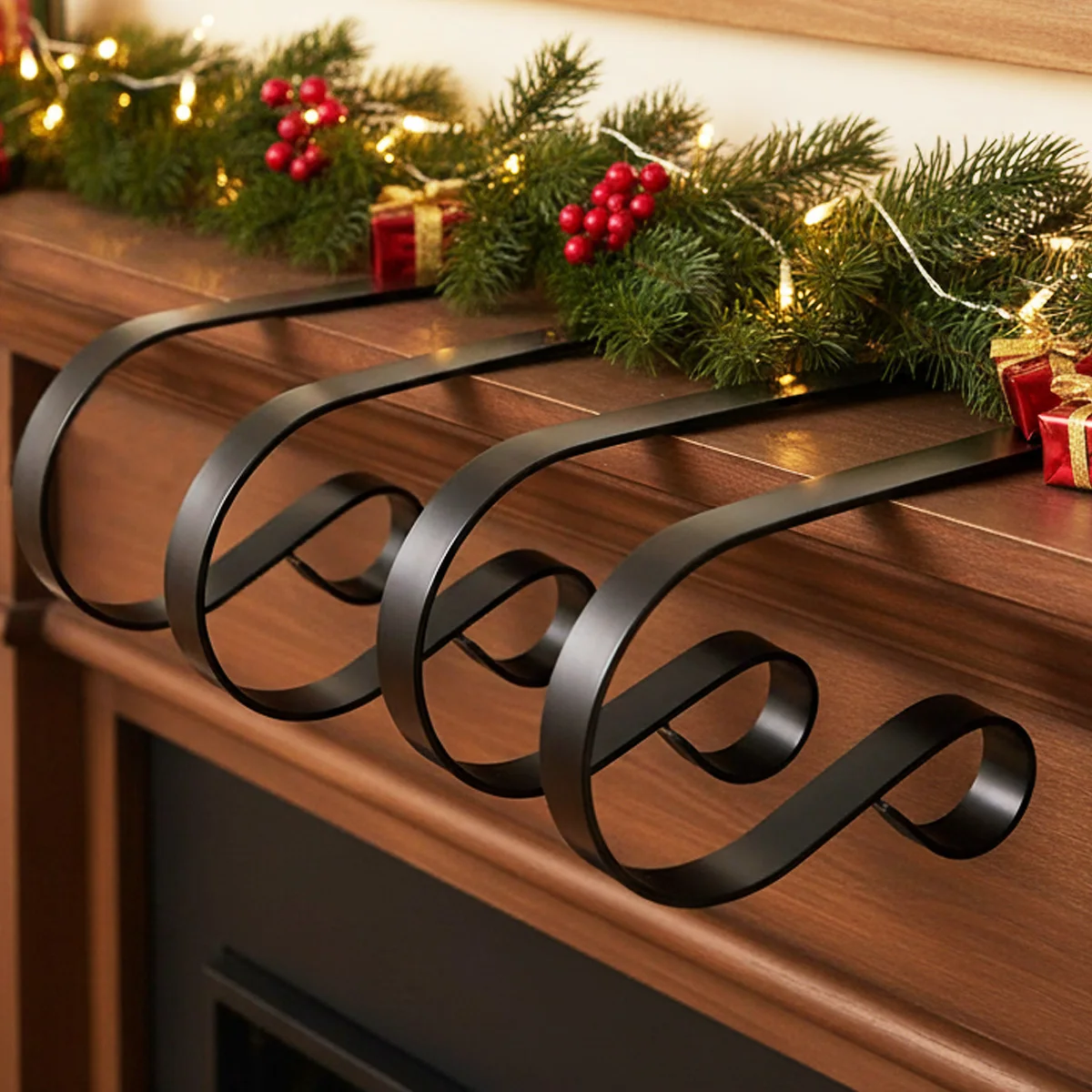 Stocking Holders for Mantle, 2/4Pack Christmas Stocking Holder, Mantle Clip Fireplace Hooks Hanger for Party Decoration Supplies
