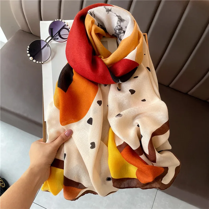 2024 Plaid Cotton Pashmina Shawl Lady Wrap Warm Winter Scarves loving heart Design Print Female Foulard Beach Stoles Luxury