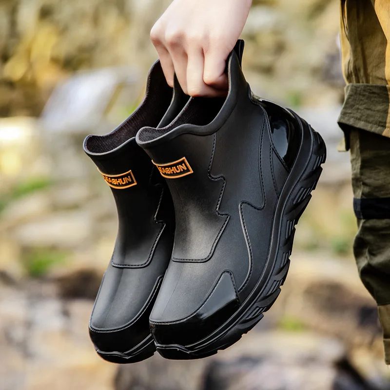 

Модные нескользящие резиновые сапоги унисекс для мужчин и женщин, одинаковый стиль, легкие водонепроницаемые ботинки для улицы, мойки автомобилей и езды на мотоцикле