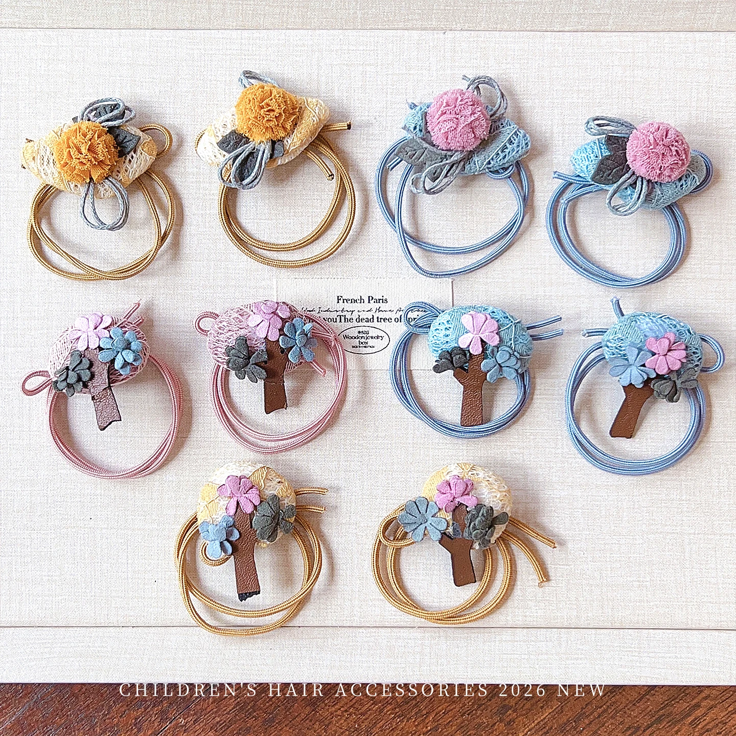 Koreanische Waldstil-Haargummis für Kinder, 1 Paar, handgefertigt, Stoff, Blumen, Baum, Pompon, Beeren, Haarbänder, weiche Gummibänder für kleine Mädchen – Detail 5