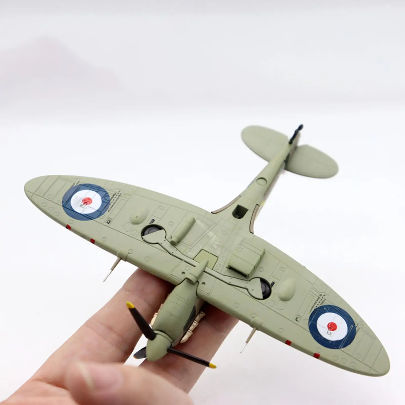 合金製1-72スケールモデル航空機スピットファイア戦闘機装飾飛行機（取り外し可能）