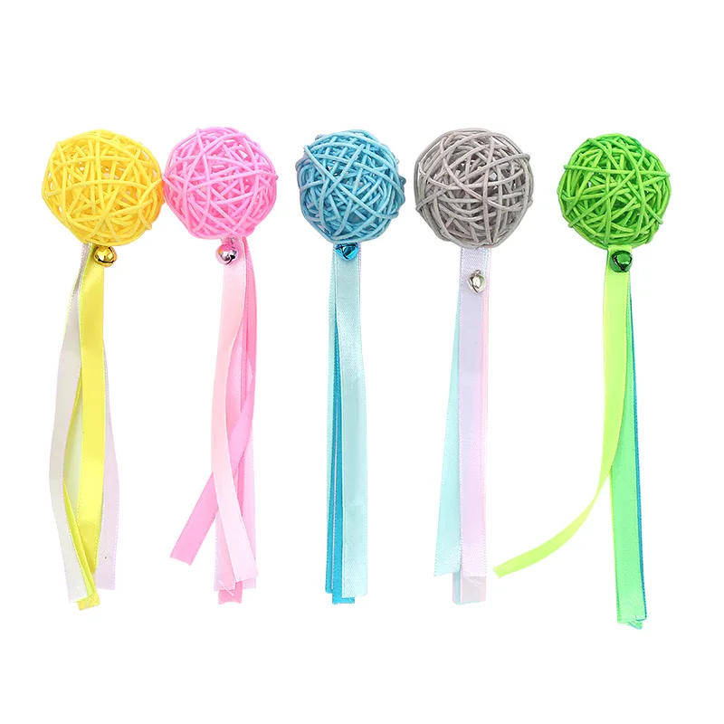 Pet Colored Rattan Ball Tassel with Bell Fun Interactive Play Cat Toy