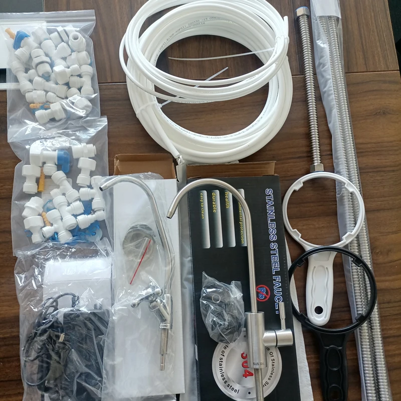 المطبخ المنزلي الذكي 400G 600 GPD 5 مراحل التناضح العكسي القلوي نظام تصفية المياه الصنبور Ro