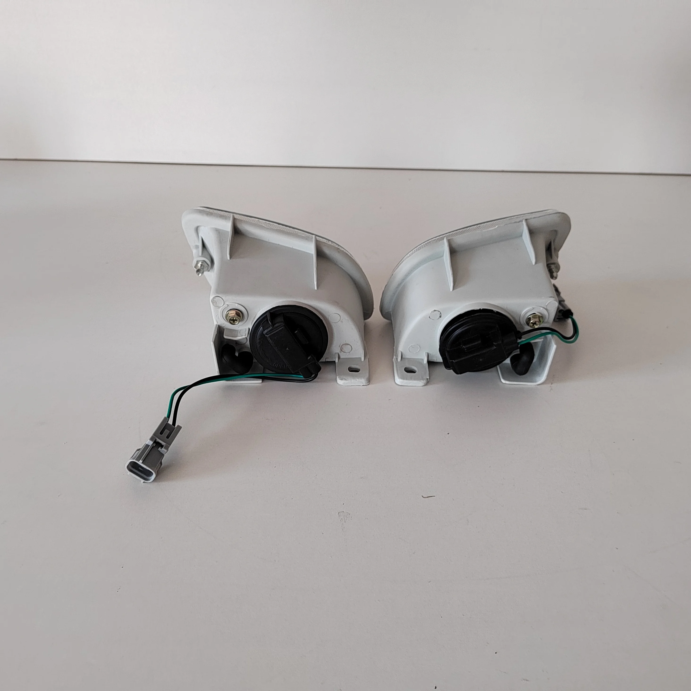 2PCS Car Fog Lights Bumper Lamp for Toyota Corona Caldina Avensis