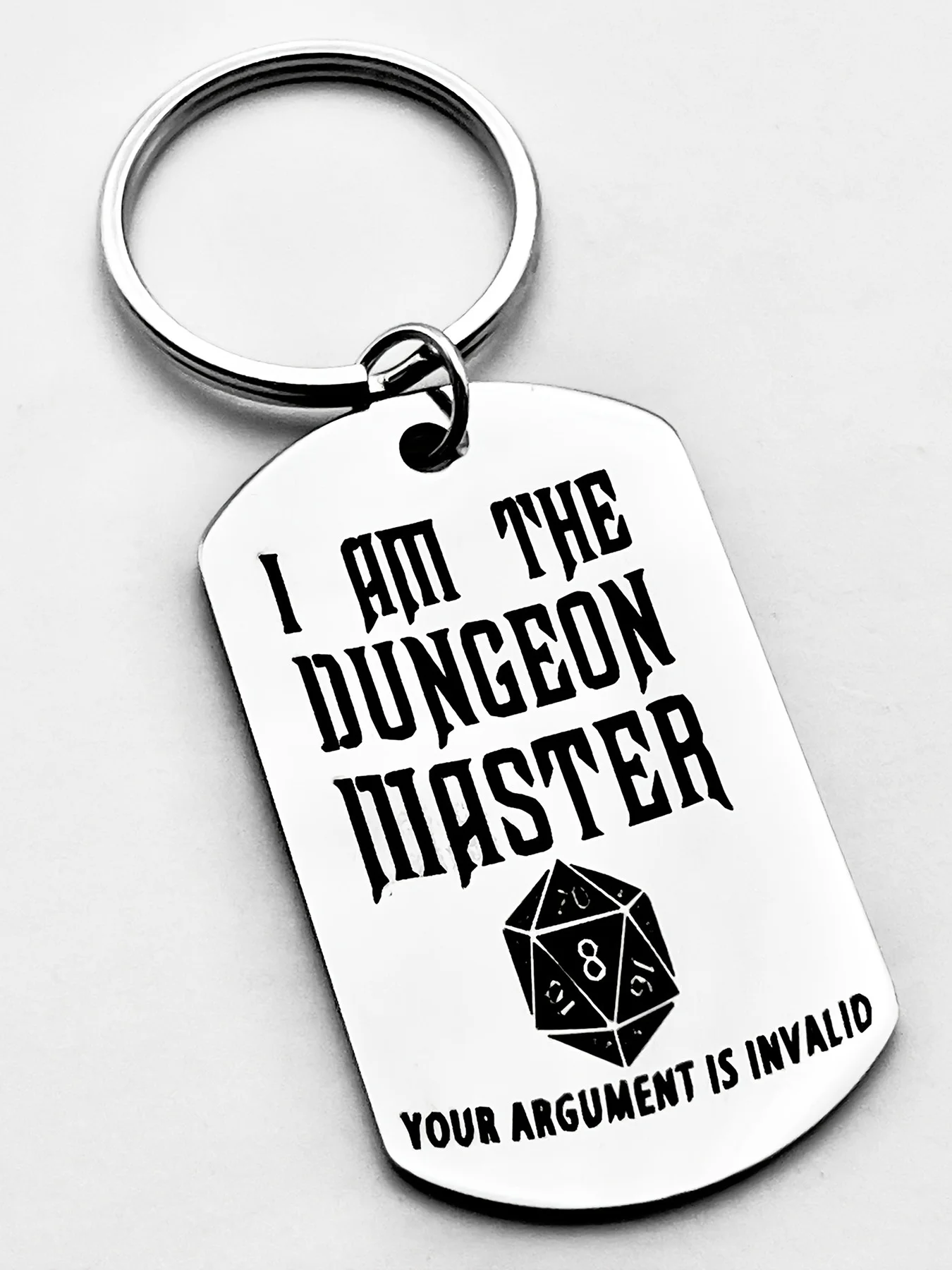 

Забавный брелок для ключей по мотивам D&D - "Ваш аргумент недействителен" (юмор), идеальный подарок для геймеров, отличный праздничный подарок для него или для нее.