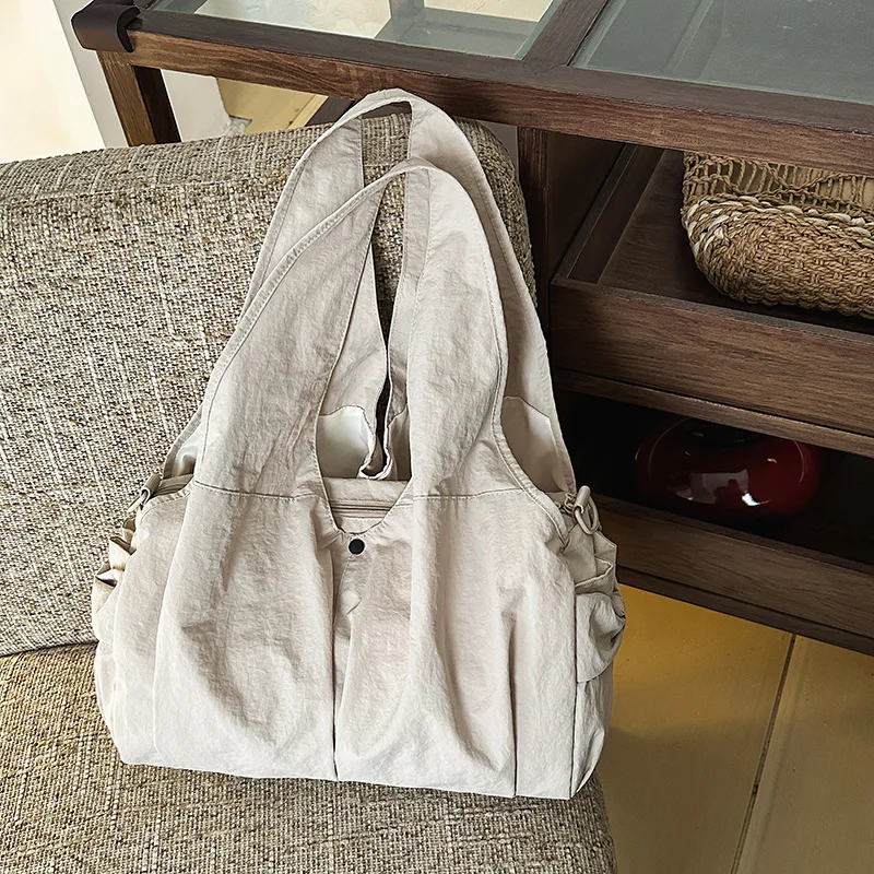 bolsas-femininas-de-nicho-bolsas-leves-de-nylon-de-grande-capacidade-bolsas-de-ombro-leves-e-versateis-bolsas-mensageiro-casuais