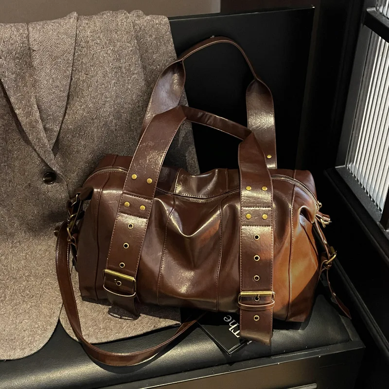 

2025 Lightweight Travel Shoulder Bag, Women's Spacious Underarm Tote, Versatile Day to Night Crossbody, Minimalist Sling Bag