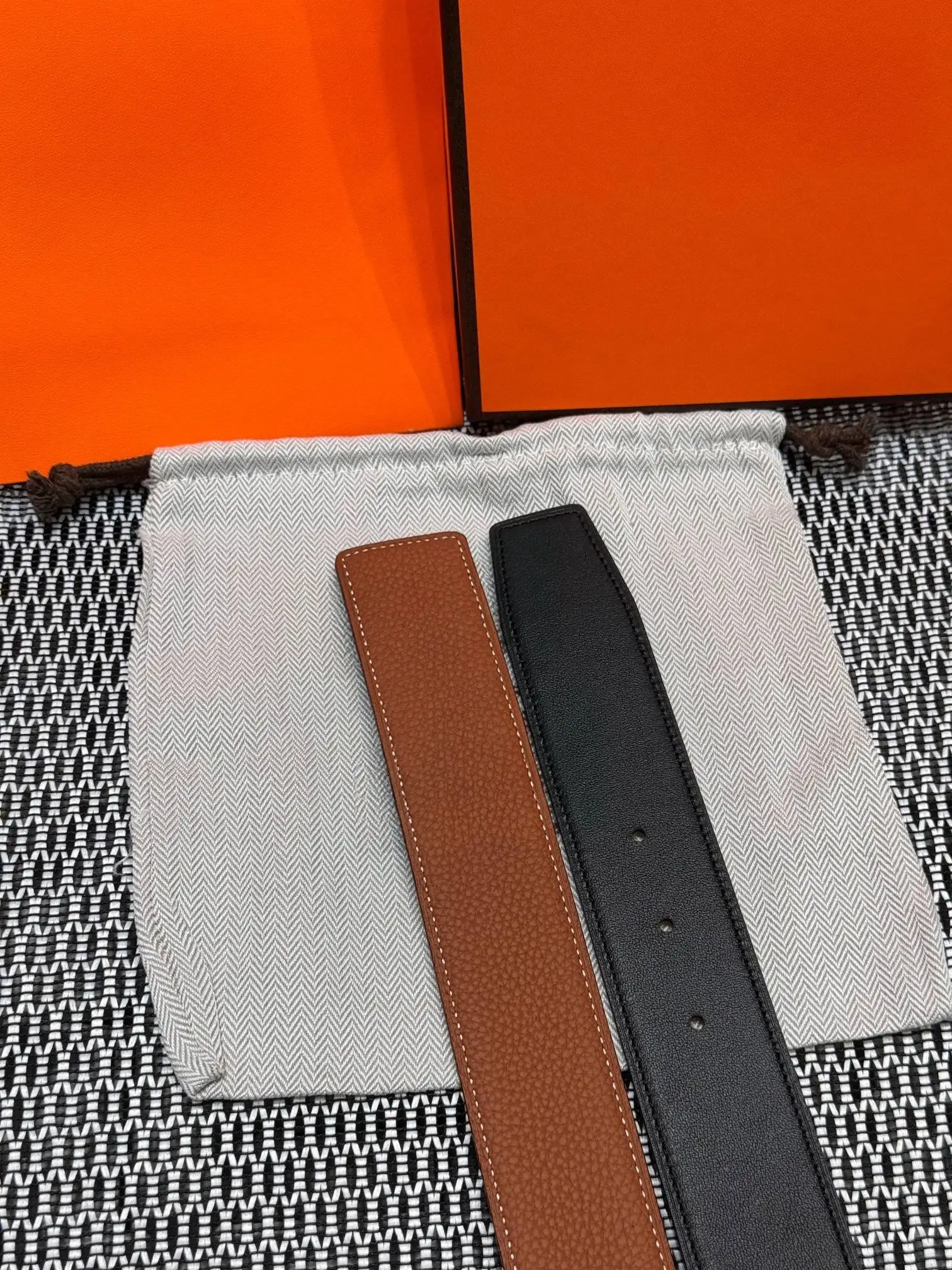 Unisex Reversible Brown & Black Pebbled Leather Belt Strap 2Pcs Set White Contrast Stitching No Buckle Replacement Belt Strap