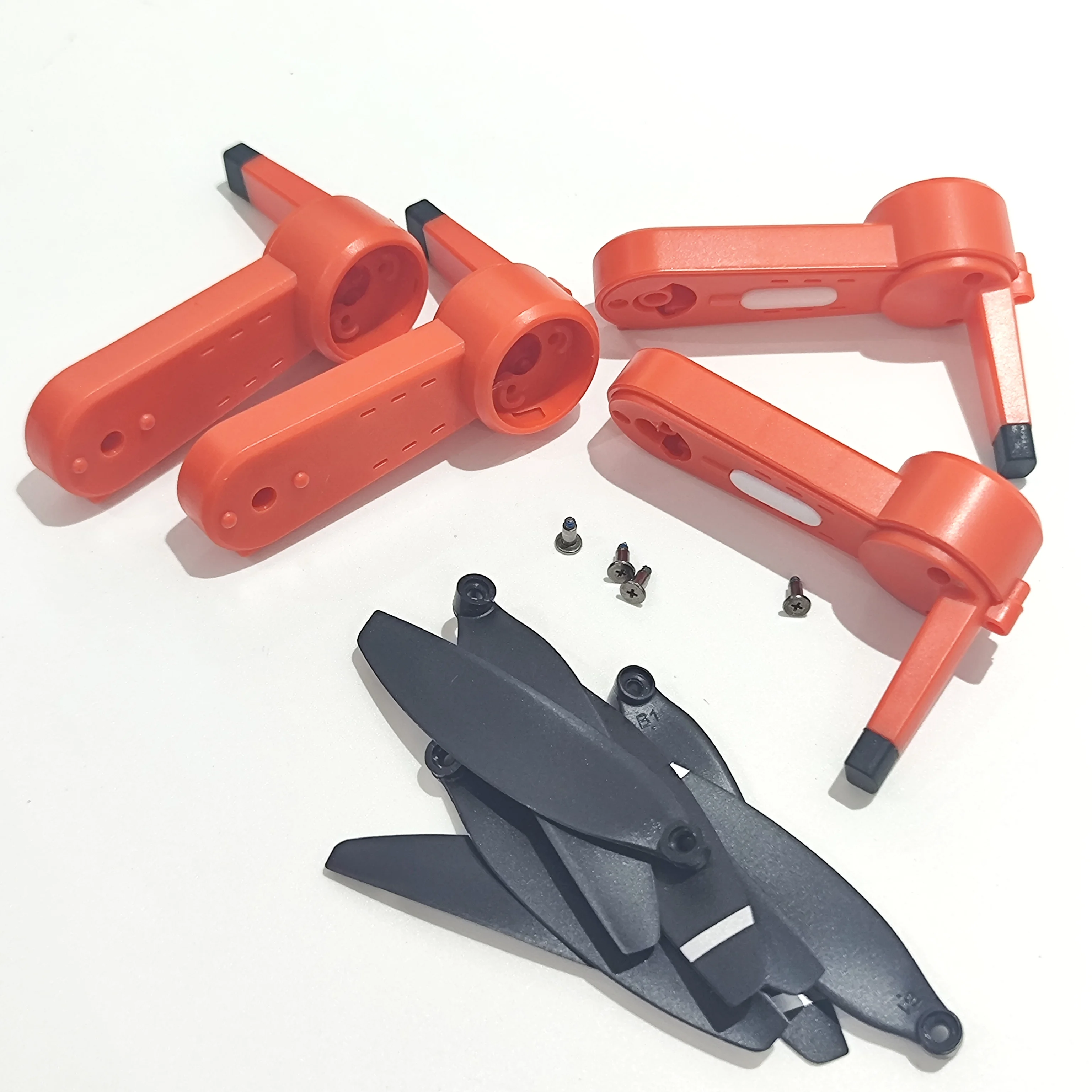 

Arm-rubber-parts A/B 4PCS With CW CCW Propeller Blade Accessories 8PCS for L900 PRO SE/L900ProSeMax GPS Drone Arm Shell Blades