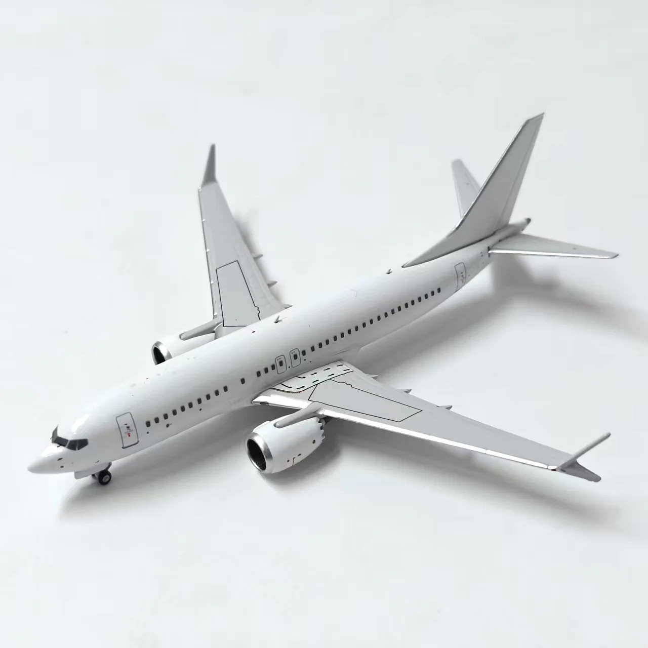 Литой под давлением масштаб 1/400 NG 737 MAX7, модель самолета из белого сплава, Коллекционная игрушка, подарок, сувенир, украшение для дисплея