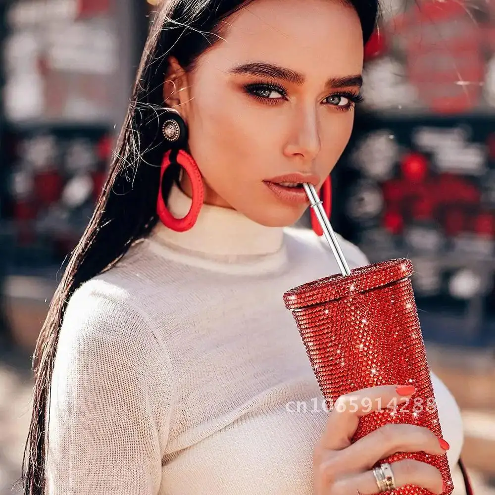 

750ml Cup with Lid Straw Rhinestone Reusable Stainless Steel Crystal Glitter Cup Women Double Layer Cups Bottle Water Thermos