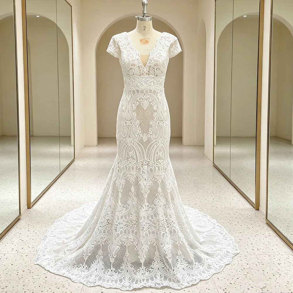 Lakshmigown Spitzen-Meerjungfrauen-Hochzeitskleid, schickes Häkelspitzenkleid mit offenem Rücken, Bohemian-Stil, kurze Ärmel, V-Ausschnitt, Brautkleider nach Maß – Detail 5