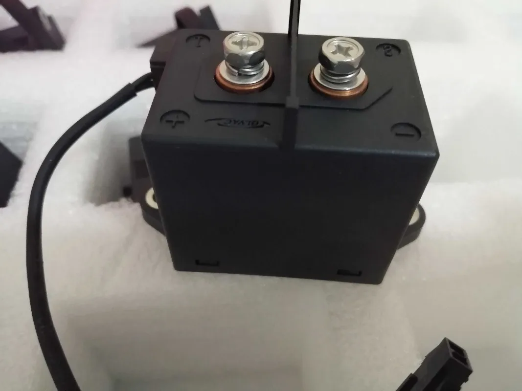 

HFE18V-40/750-12HL5 High Voltage DC Relay Contactor 40A750VDC Guoli 40A