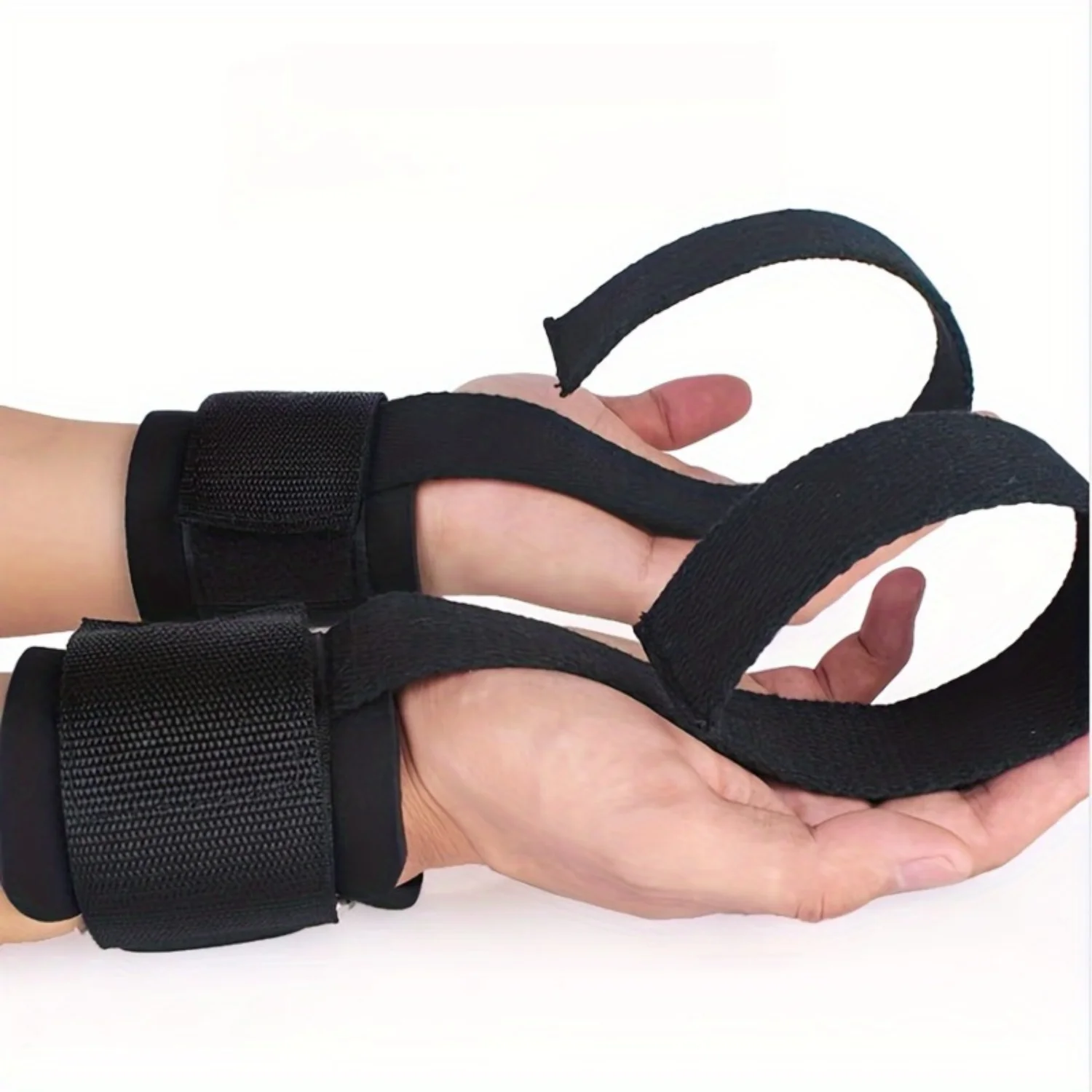 

Adjustable Fitness Wrist Straps for Weightlifting & Strength Training - Ideal for Pull-ups and Hard Pulls - 1 Pair