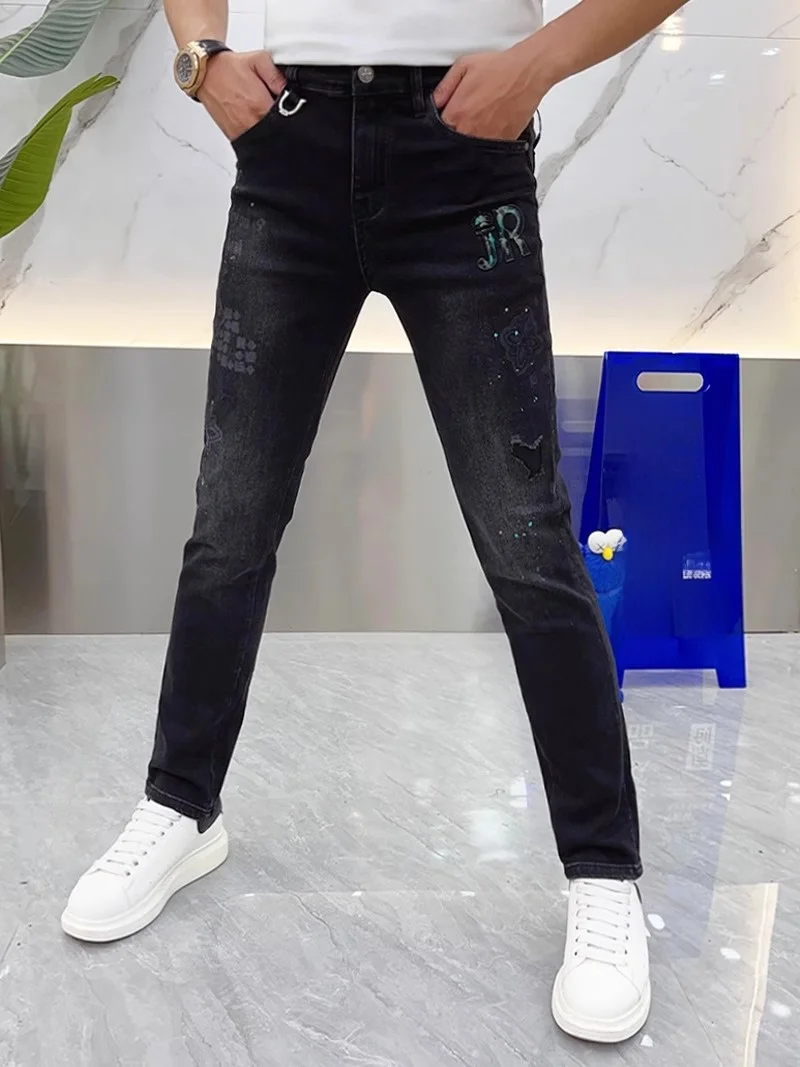 

Модные мужские джинсы из выстиранного денима с принтом, черные, зауженные, прямого кроя, осень 2025, трендовая молодежная повседневная одежда