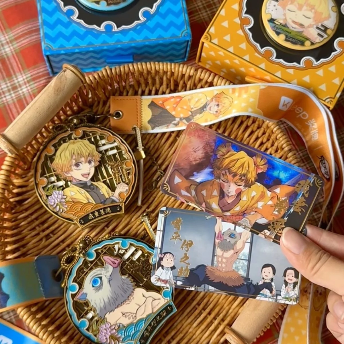 Anime Demon Slayer Kamado Tanjirou Agatsuma Zenitsu Hashibira Inosuke Cosplay Medal Badge Halloween Trophy Delicacy Gift