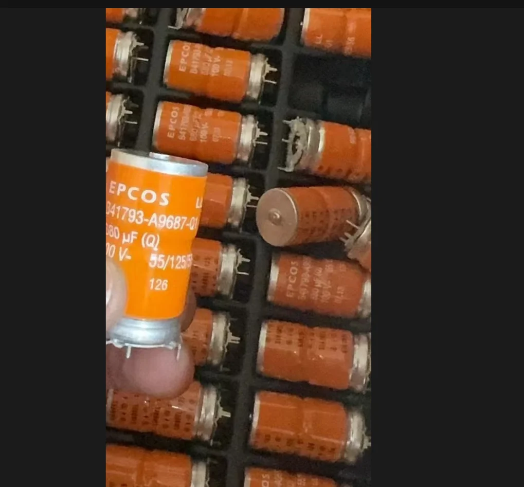 3pcs/lot Original  B41793A9687Q001 Orange Long-Life 100v 680uf Vertical Capacitor
