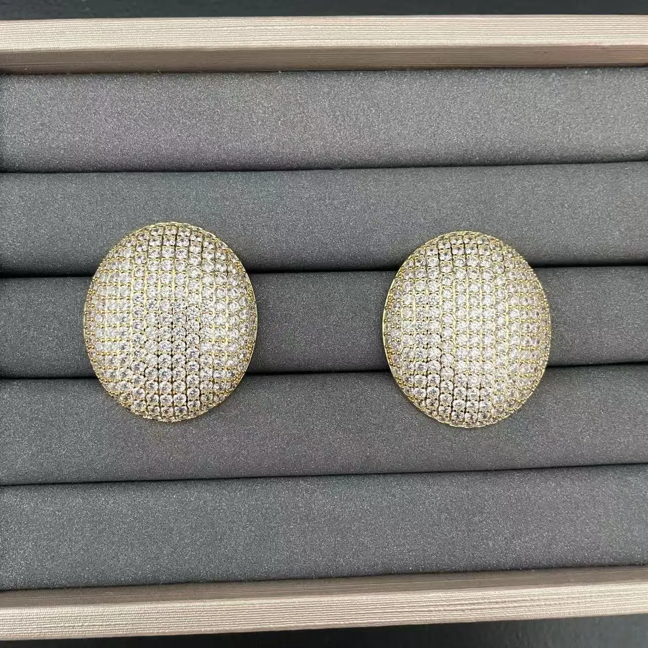 Luxury Big Round Stud Earrings Gold Silver Plated Zircon Statement Earrings for Women Sparkly Cocktail Wedding Party Jewelry