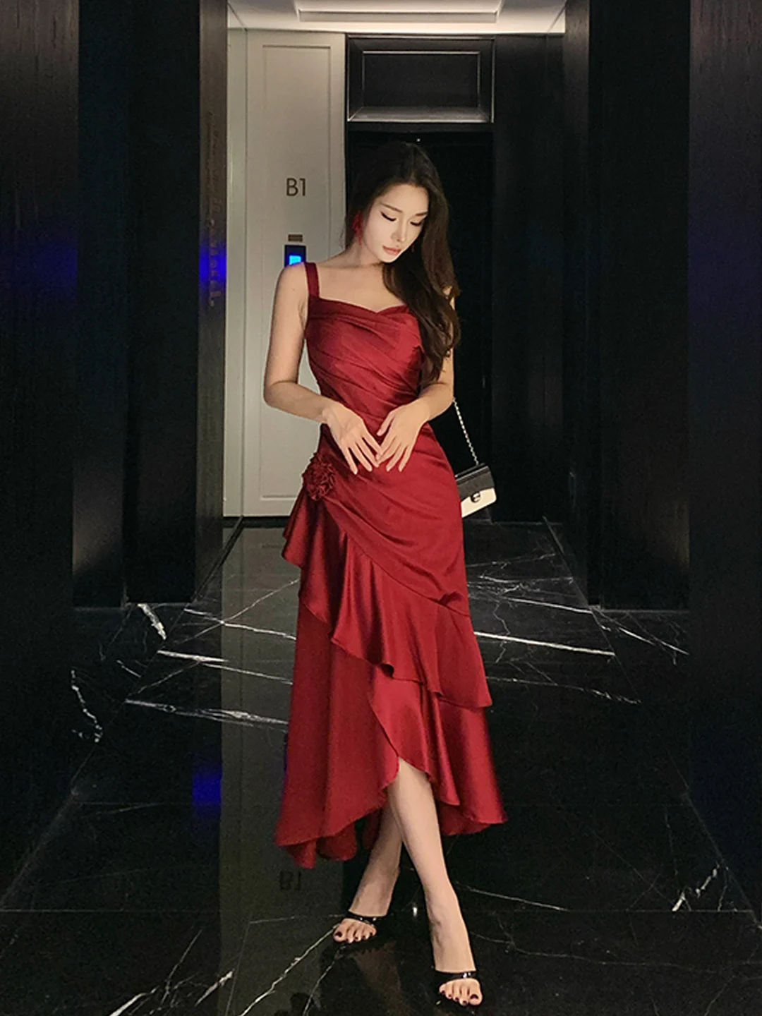 

Красный атлас ter Dr Birthday Par Dr Ele Slim Fit Длинная юбка на молнии Sle Цветы ручной работы средней талии А-силуэта S...