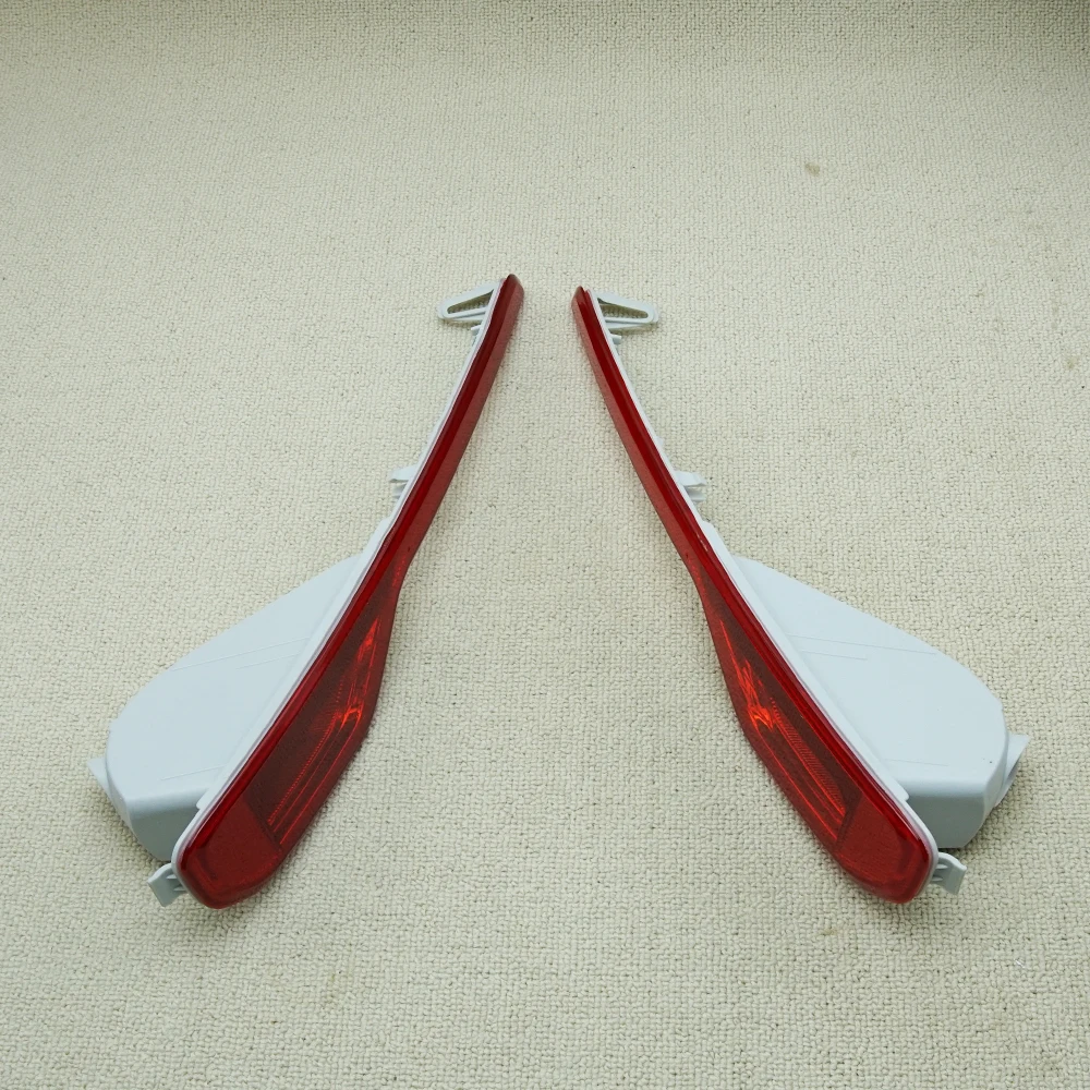 

31656865 31656866 Rear Reflector Bumper Light Rear Fog Lamp Brake Light Without Bulbs For Volvo XC40 2018-2023 Car Accessories