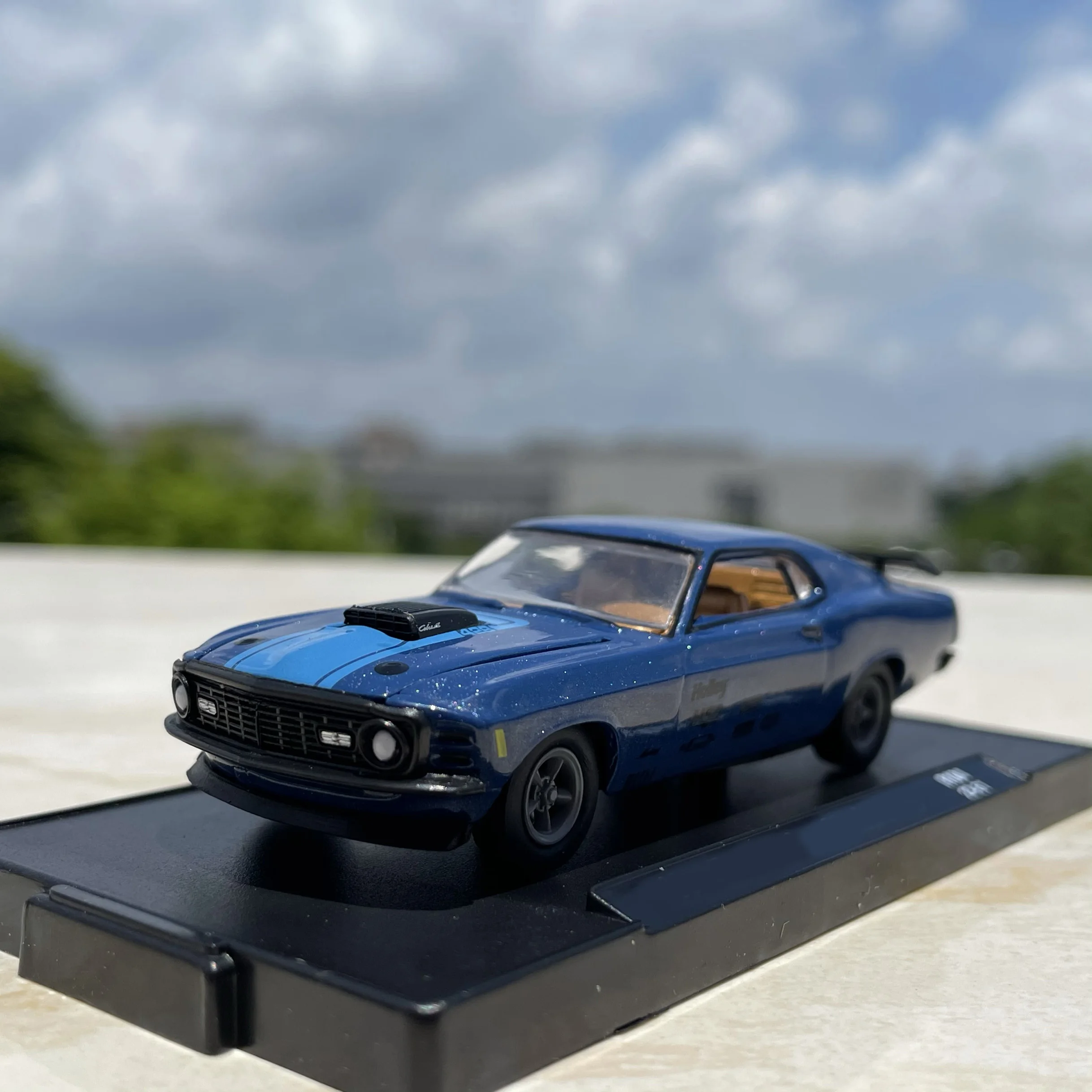 1/64 Mustang Mach 1 car model 1970 collectible ornament