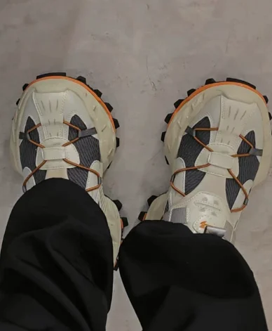 

2025 Men's Shoes Summer Breathable Mesh Comfortable Shoes Youth Ultra-light Anti-skid Wear-resistant Casual Running Shoes