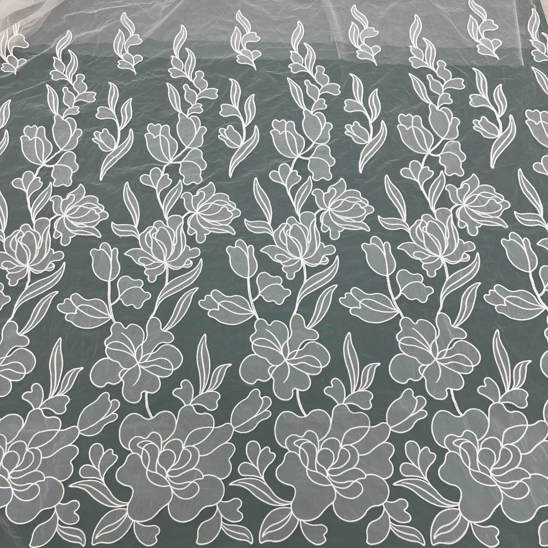 

1 Yard Lase Cut Flower Embrodidery Lace Fabric in Off White , Wedding Gown Bridal Fabric