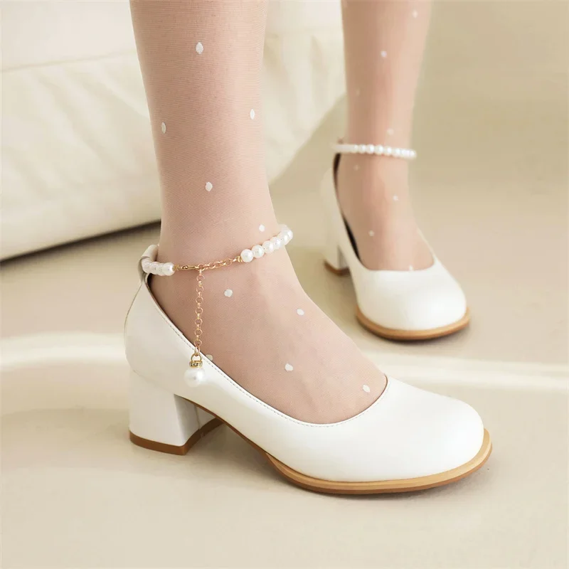 yqbtdl-2025-style-lolita-en-cuir-verni-chaine-perle-boucle-perles-pompes-dames-bloc-talons-fete-mariage-princesse-femmes-chaussures