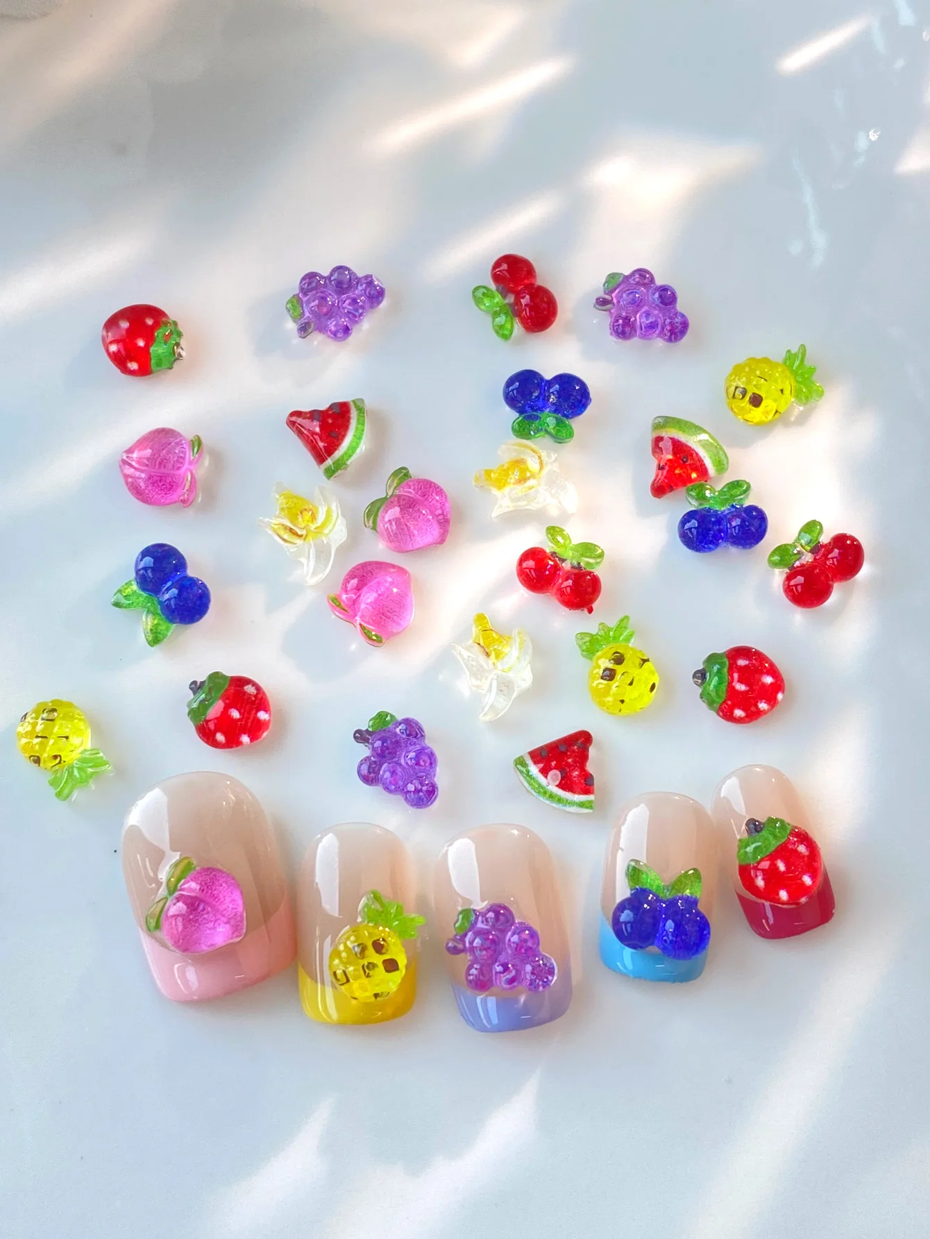 100 Uds mezcla agua melón fresa estilo coreano dijes para decoración de uñas 3D plátano piña uvas arándano resina accesorios para uñas