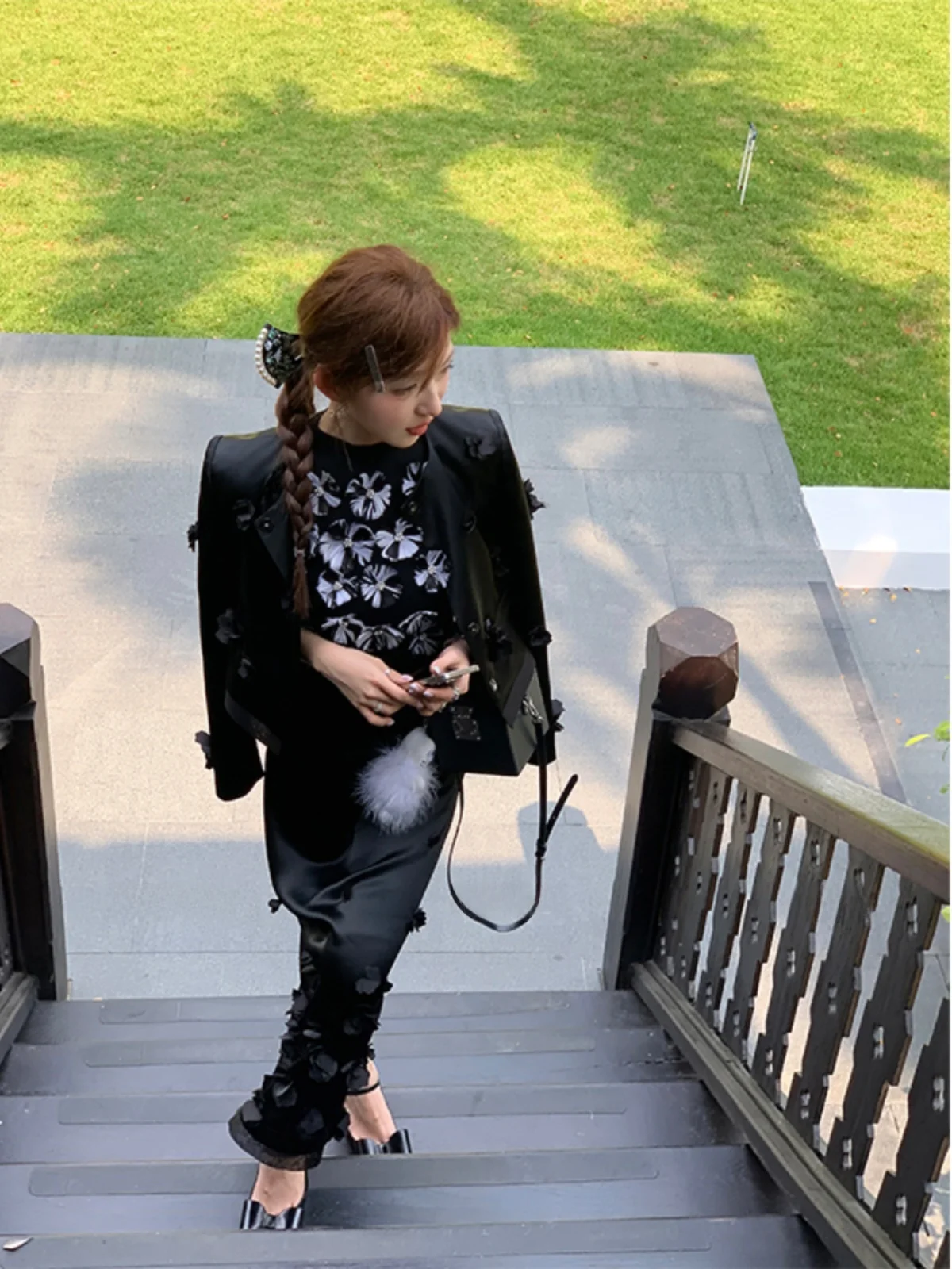 

Faionable Handmade Embroidered Heavyweight Suit Jaet And Skirt Set Acetate Material French Sle Long Sve Spring Outfit