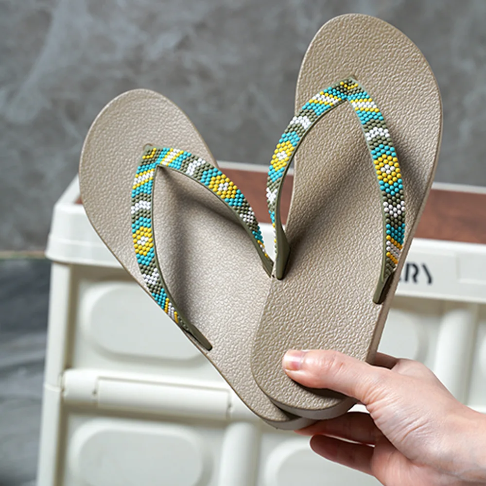 Summer Wedge Flip-Flops Fashion Beach Shoes Wear Waterproof Flip-Flops Outside Of A Casual Vacation