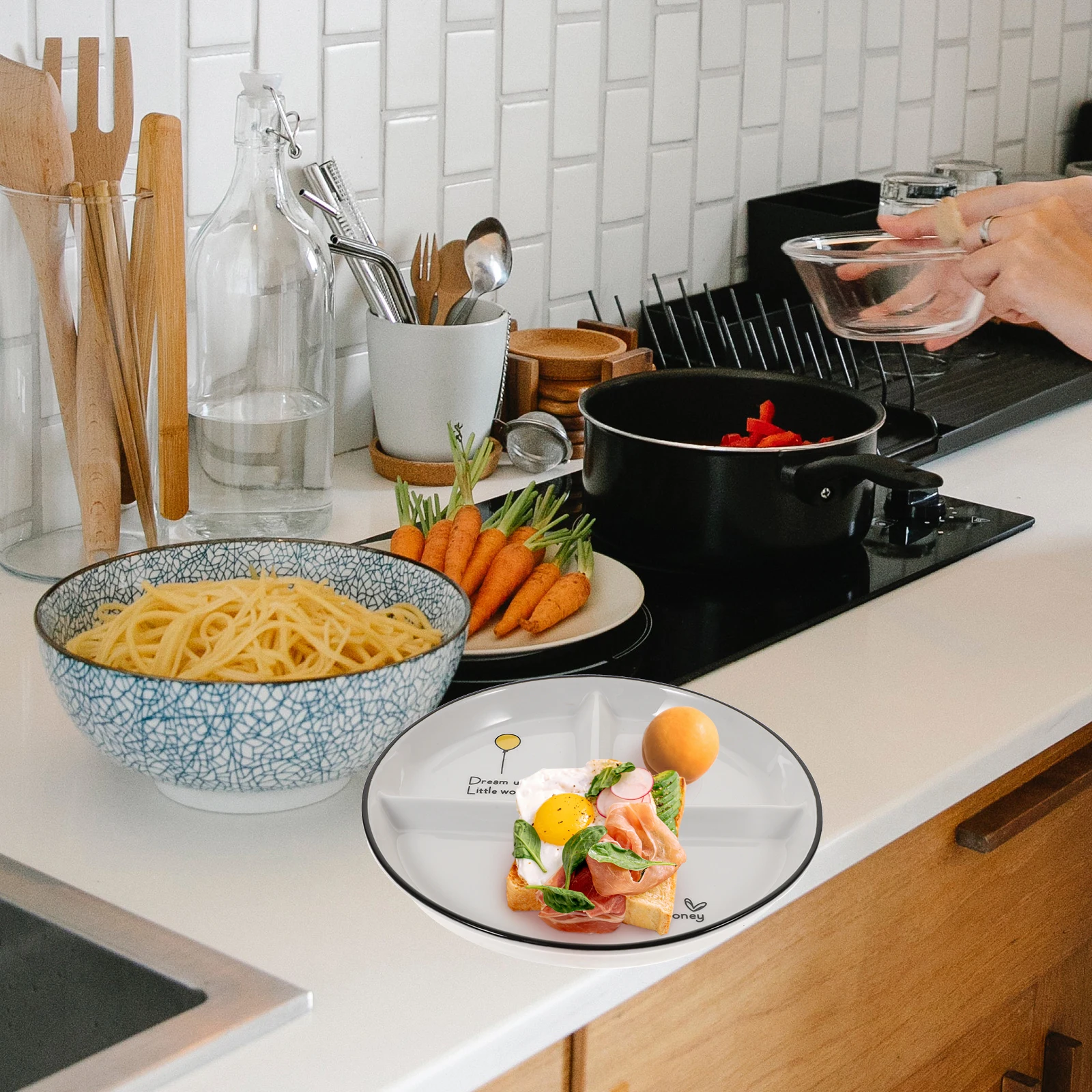 

1Pcs Divided Dining Plate Ceramic Material Odor Resistant Microwave Oven Dishwasher Safe Practical Convenient