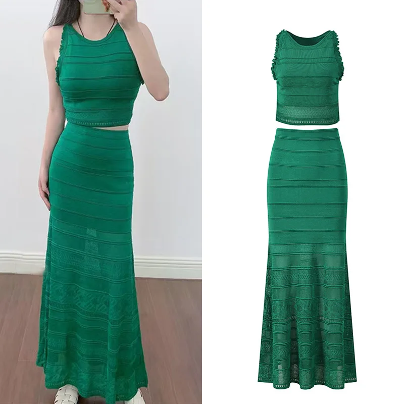 

Summer 2025 new style green slimming and figure-hugging elegant fashion round neck sleeveless vest top + half skirt set