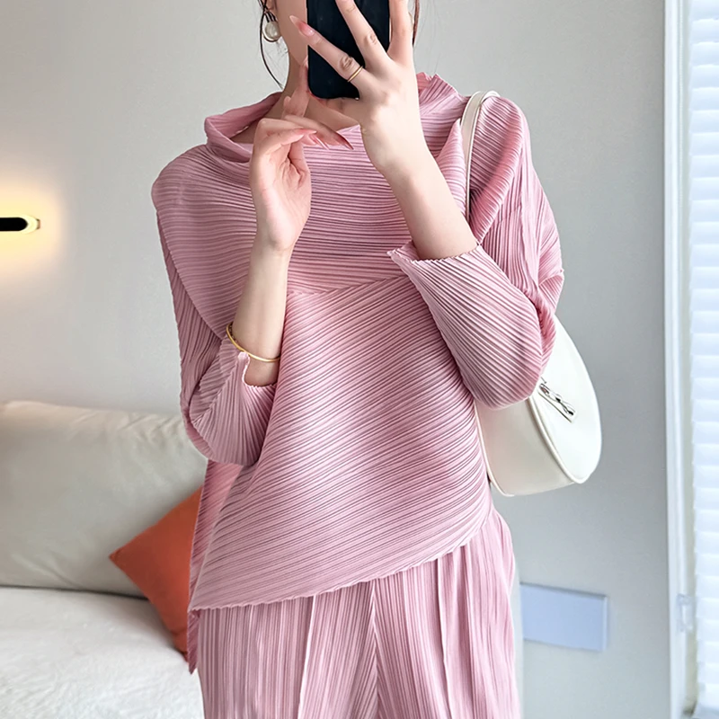 Miyake Pleated Asymmetry Loose Summer Shirt Tops New Fashion Designer Women Half High Collar Long Sleeve Elastic T-Shirt Ladies