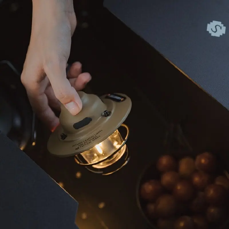 ไฟมือถือรูปทรงลูกสนสำหรับใช้งานกลางแจ้ง, ไฟแคมป์ปิ้งระยะไกล, ไฟสร้างบรรยากาศแคมป์ปิ้ง, ไฟเต็นท์แบบชาร์จไฟได้
