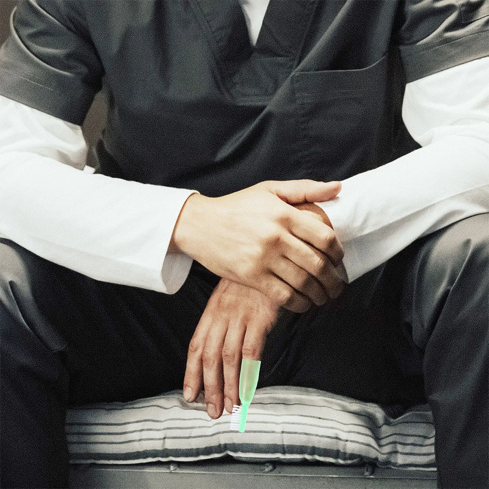 20Pcs Prison Toothbrush Mini Size Soft Short Handle Toothbrush Portable Oral Cleaning Brush for Correctional Use