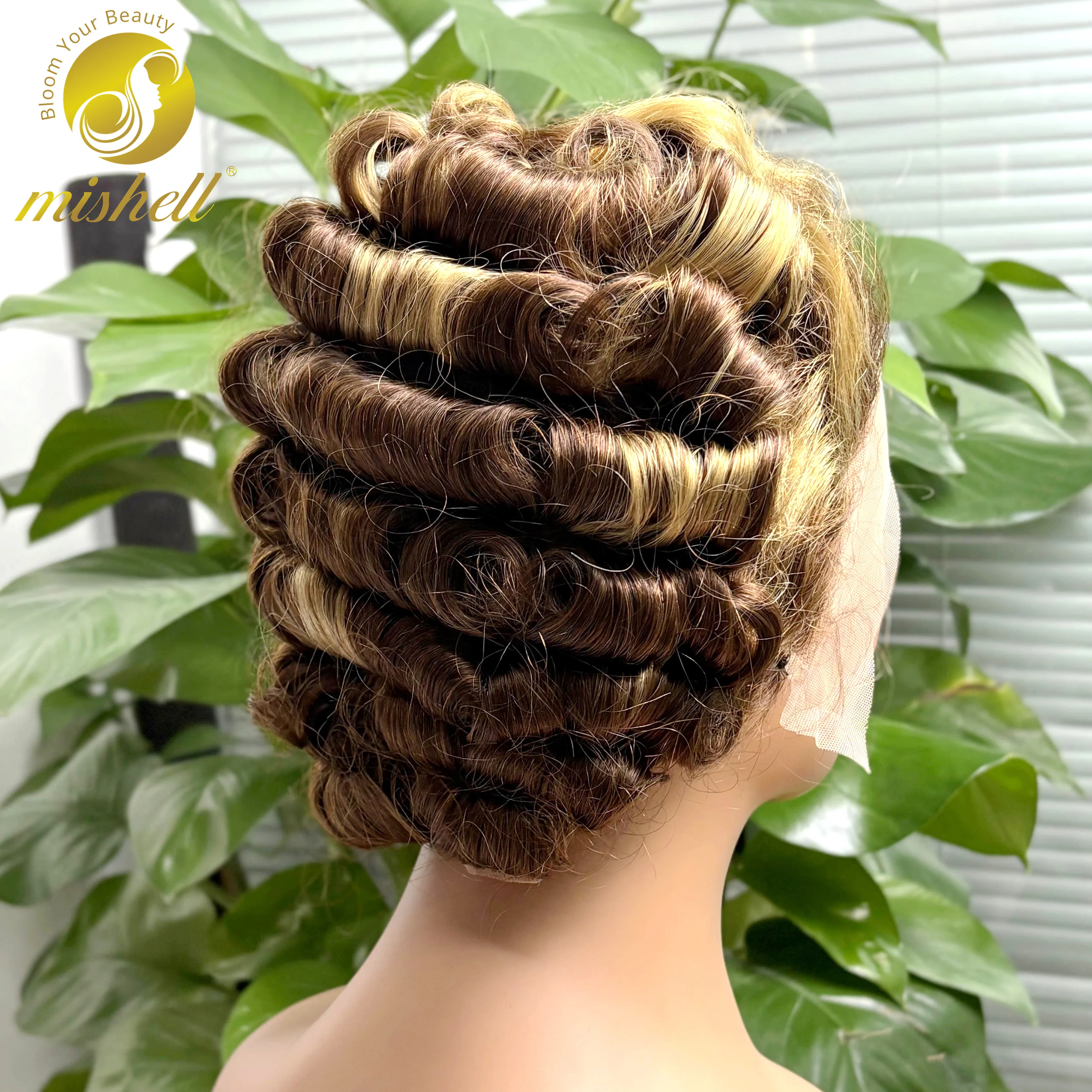 

Короткий P4/27 Highlight Свободный волнистый парик Боб Парики из натуральных волос с стрижкой пикси 13x4 Прозрачный кружевной фронтальный цветной парик с волнистыми волнами для женщин