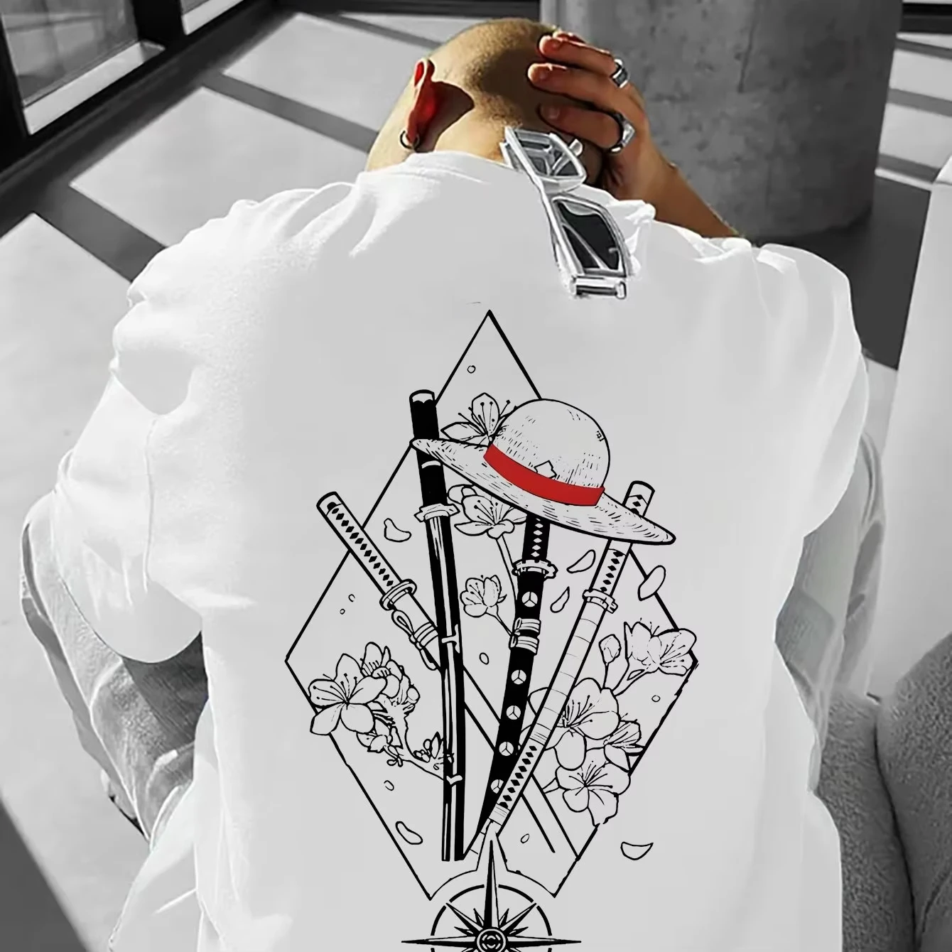 ONE PIECE Anime T-shirt imprimé hommes et femmes automne/hiver nouveau Style japonais Harajuku à la mode décontracté ample Parent enfant haut