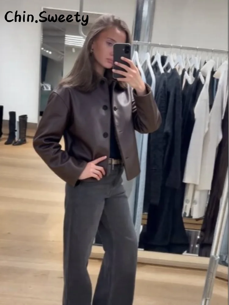 معاطف جلدية نسائية دافئة قابلة للعكس مع طية صدر السترة فضفاضة وأكمام طويلة وجيوب واحدة معطف لخريف وشتاء 2025 ملابس خارجية للسيدات #3