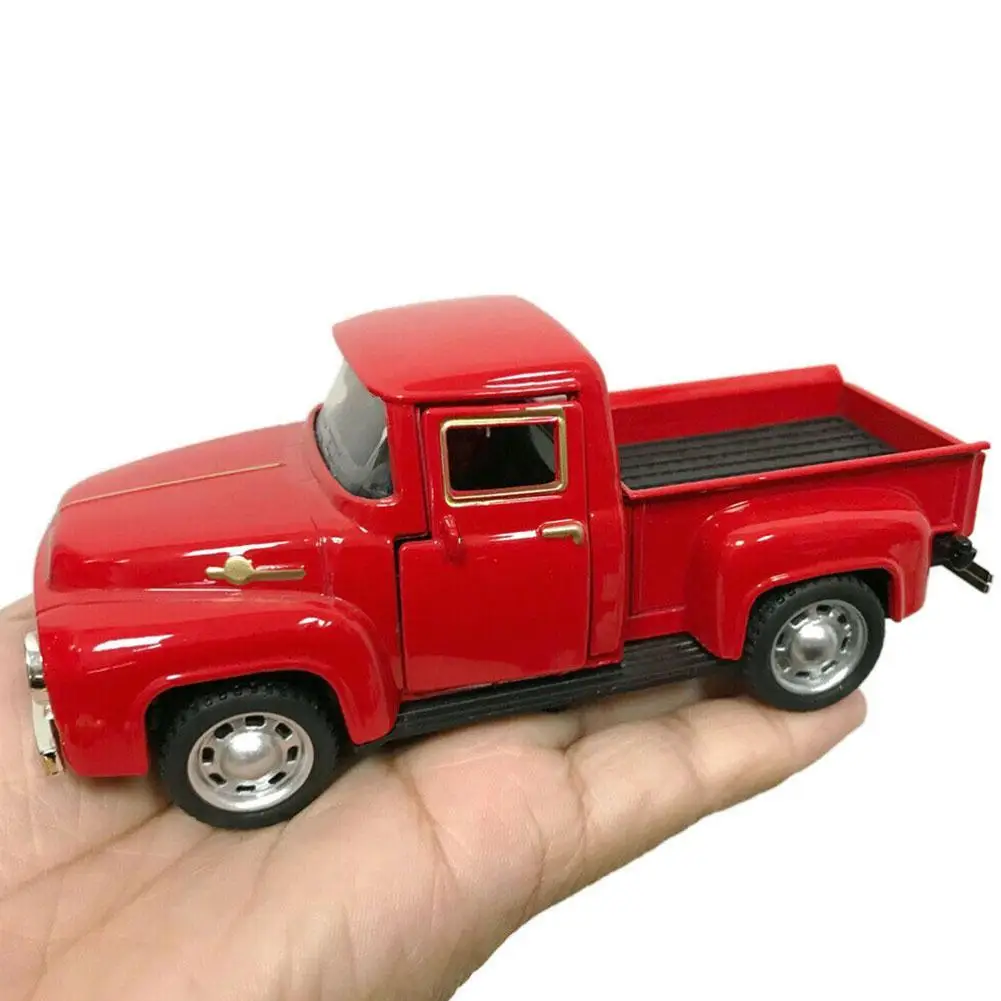 1/32 Red Metal Truck Toy Vintage Red Mini Desktop Decoration Kids Children\'s Christmas New Year Toy Gifts Home Office Decoration