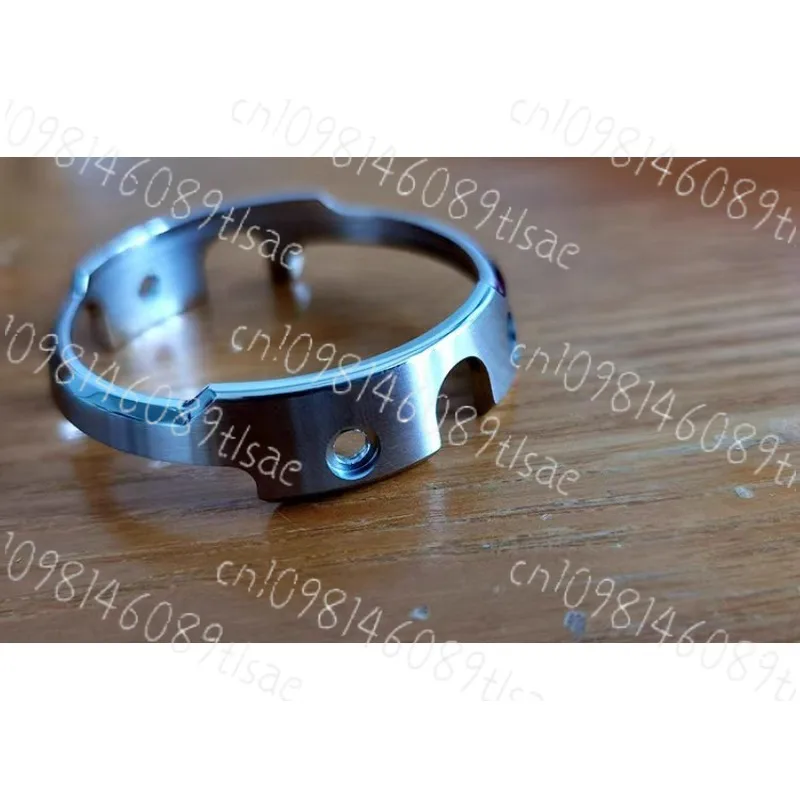 

Сменный фиксатор настольного светильника из нержавеющей стали для моделей 025P1/027P1