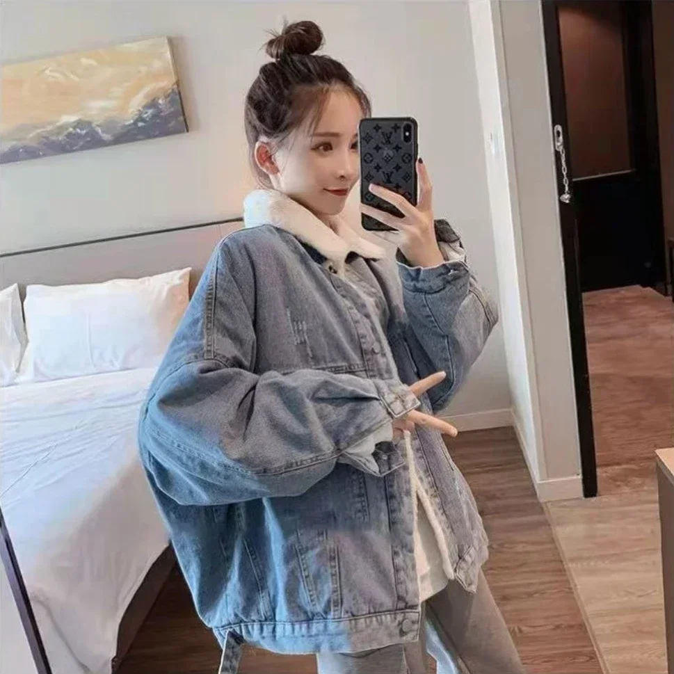 Women's Denim Jackets Winter 2025 for Cold Casual Female Jeans Coats Korean Warm Designer Reviews Many Clothes Cowgirl Clothing