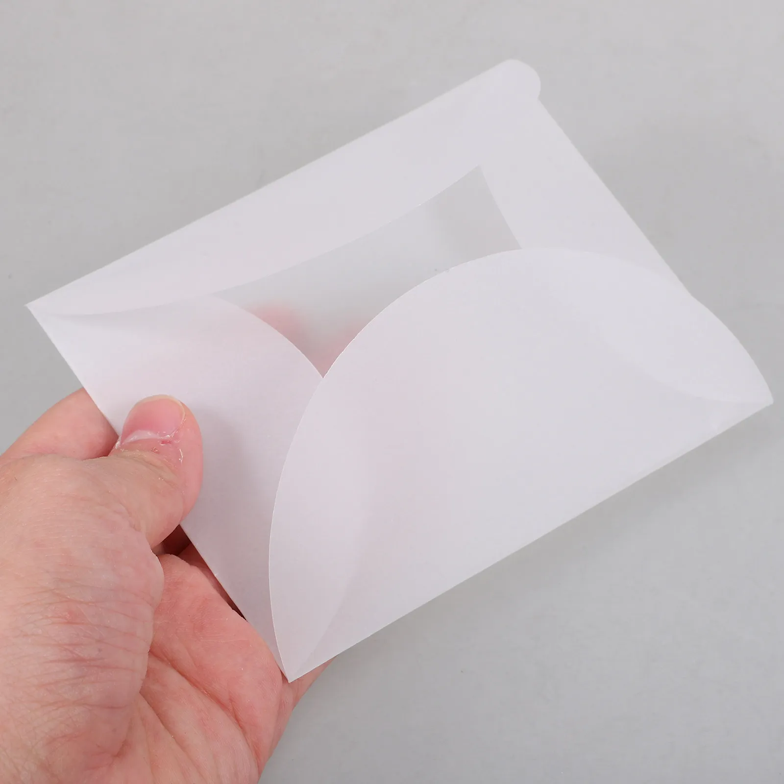 

20Pcs Transparent Letter Envelopes Vintage Paper Material Portable Envelopes for Wedding Invitations Greeting Cards