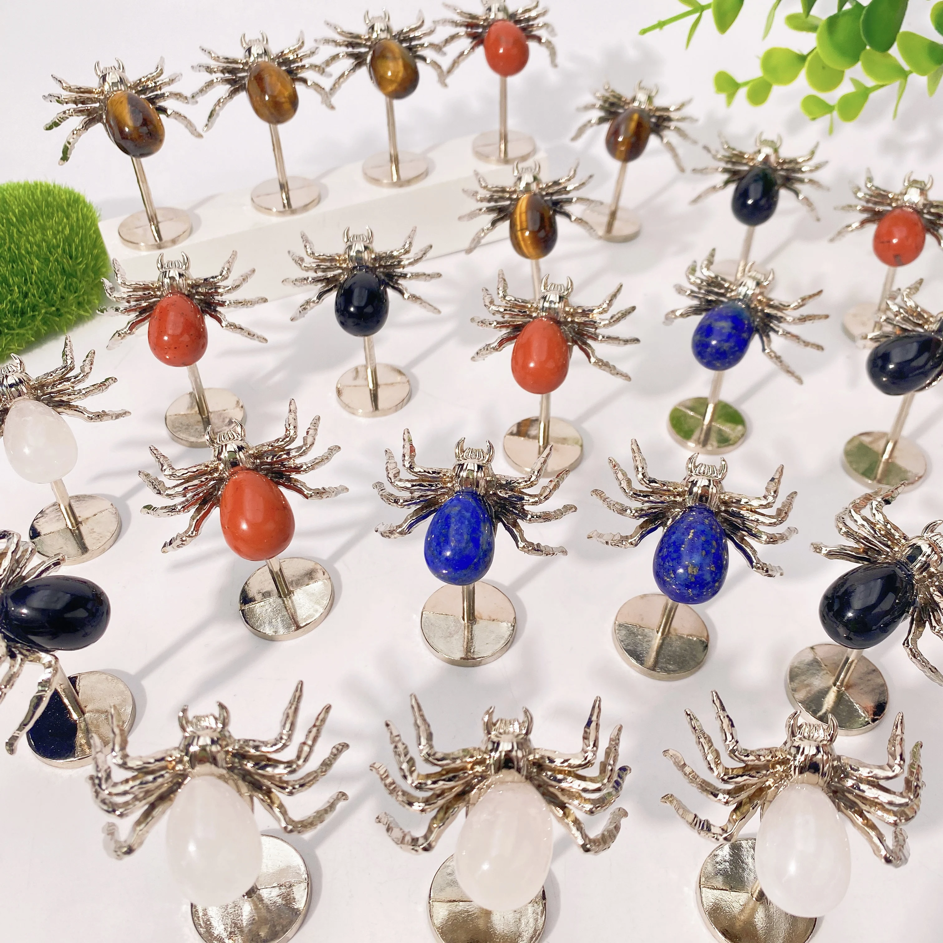 Random 1PC High Quality Natural Spider Stand,Birthday Gift,Men/Women Gift,Scene Decoration,Crystal Ornaments,Table Decoration.
