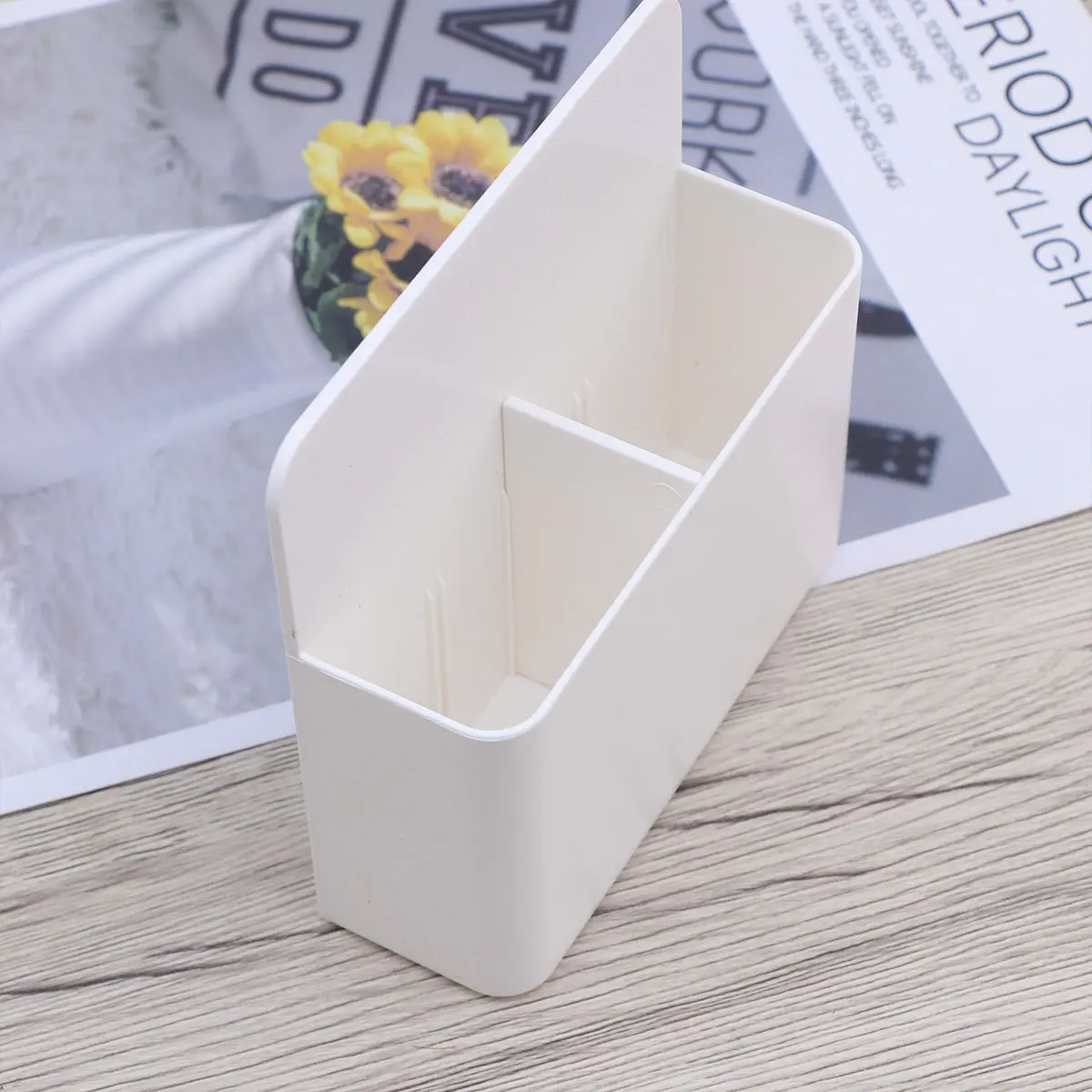 

Office Desk Magnetic Stationery Storage Box for Markers Pencils Dry Erasers Notes Fits Whiteboard Blackboard Refrigerator Locker