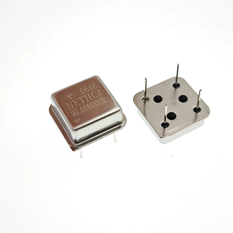 90.000MHz 90MHz OSC Half Size 8-DIP 3.3V 5.0V XTAL XO HCMOS TTL Compatible Crystal CMOS Clock Oscillator