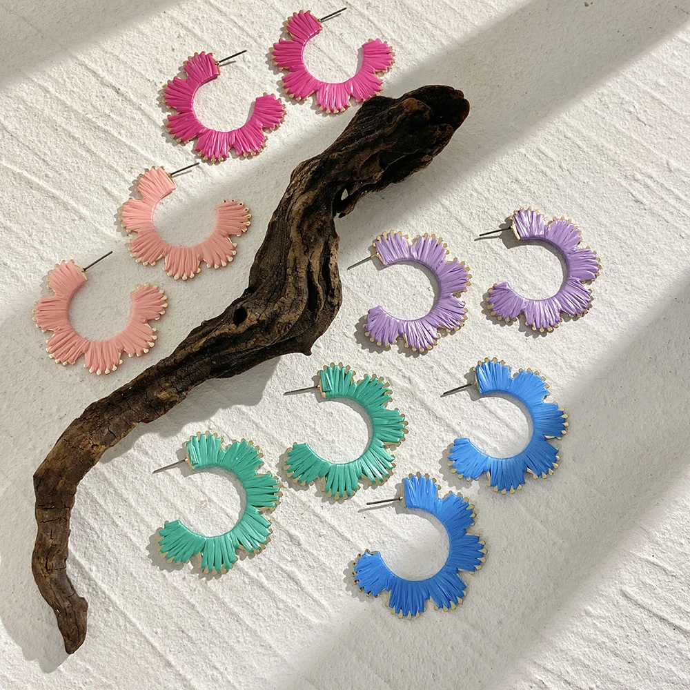 Lifefontier Trend Flower Hoop Earrings for Women Girls Handmade Candy Color Woven Raffia Vacation Beach Earring Jewelry Gifts